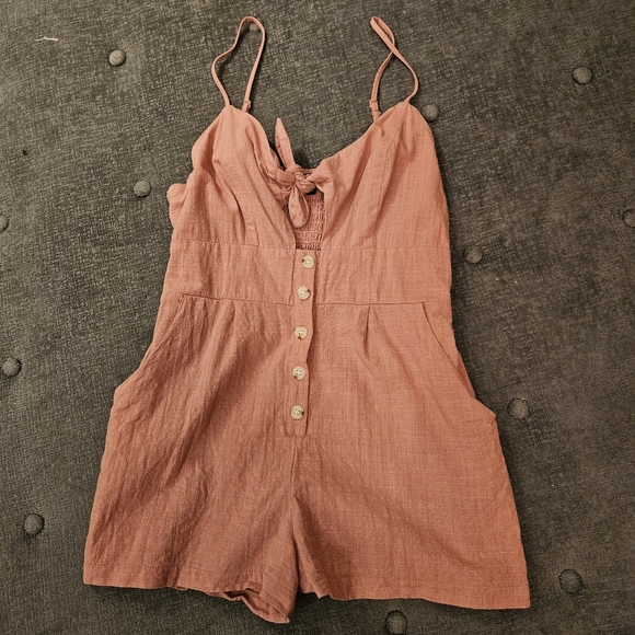 Linen Romper - Picture 1 of 3